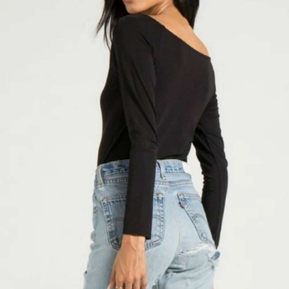 n: Philanthropy Off the Shoulder Black Harriet Top - Picture 5 of 12